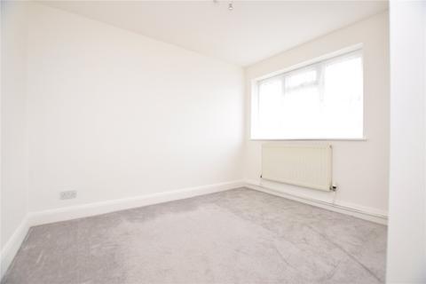 8 Vignoles Road, Romford, RM7 0DT