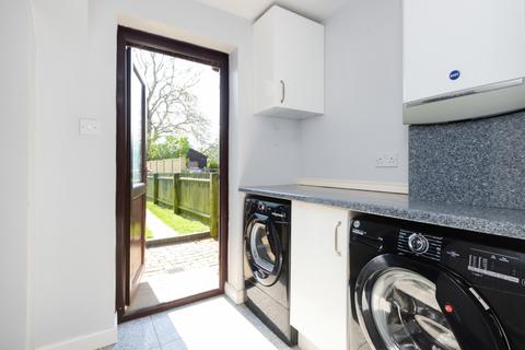 Askynne Belcaire Close, Lympne, Hythe, CT21 4JR