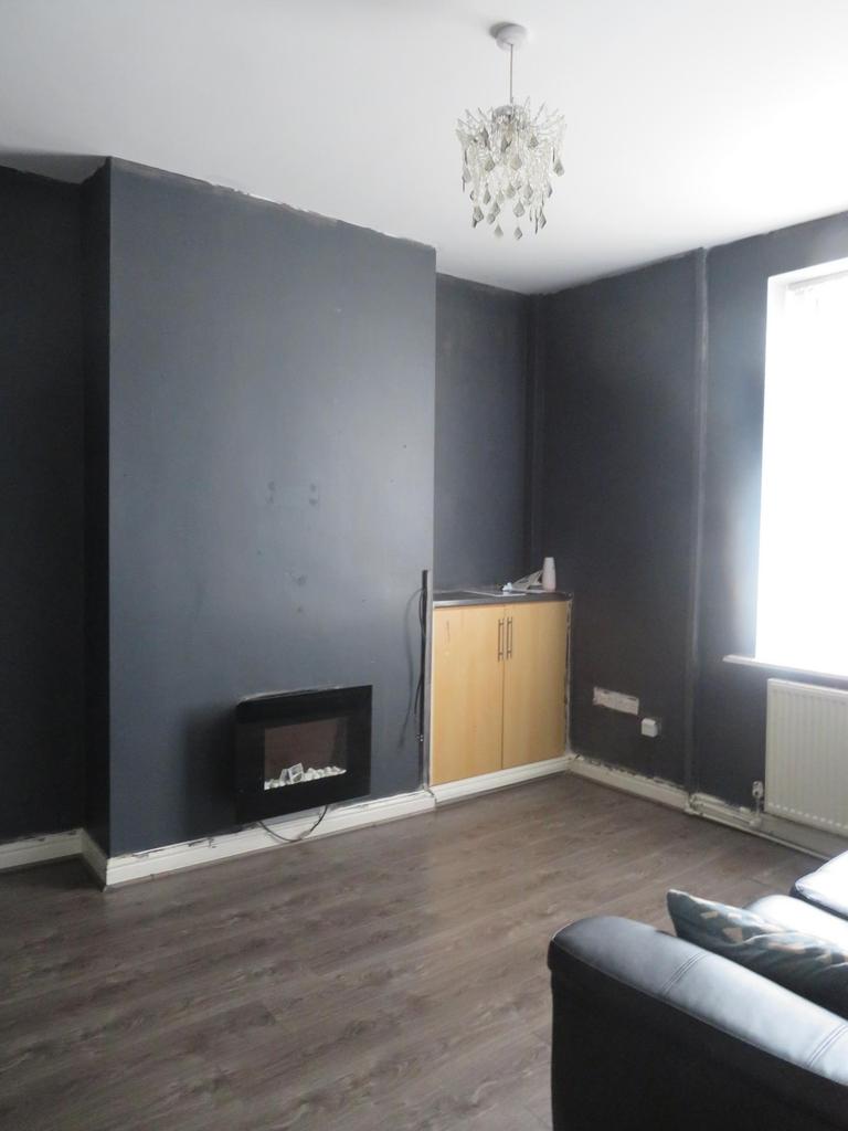 Grouse Street, Rochdale Centre, OL12 2 bed terraced house £575 pcm (£