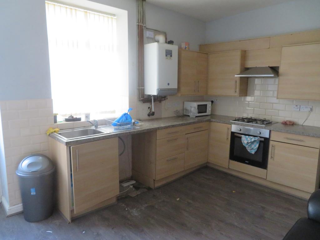 Grouse Street, Rochdale Centre, OL12 2 bed terraced house £575 pcm (£