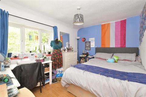 9 Canada Road, Arundel, BN18 9HZ