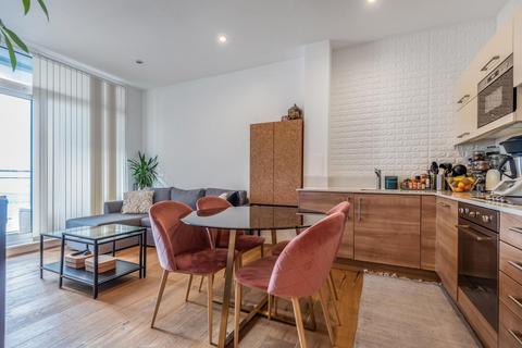 Flat 127, 3 Cornell Square, London, SW8 2ES