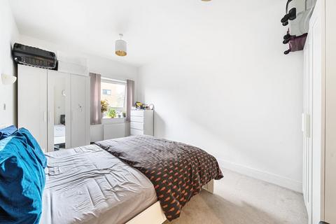 1 bedroom flat for sale, Slough,  Berkshire,  SL1