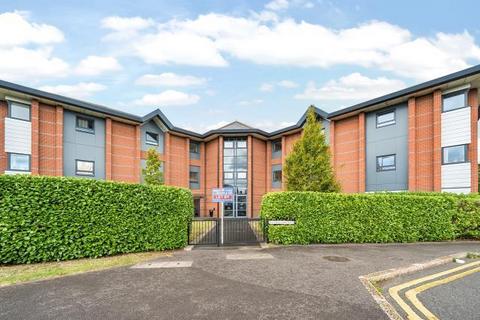 1 bedroom flat for sale, Slough,  Berkshire,  SL1