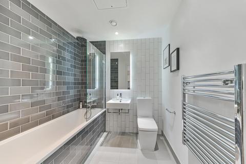 1 bedroom apartment for sale, Cutter House, Royal Wharf, London  E16