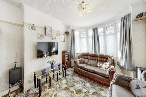29 Woodside Close, Wembley, HA0 1UL