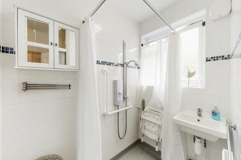 29 Woodside Close, Wembley, HA0 1UL