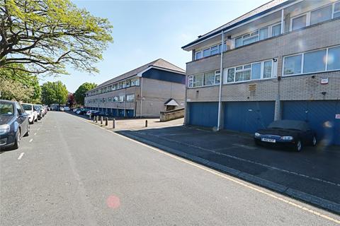 1 bedroom property to rent, Victoria Road, Ruislip, Middlesex, HA4