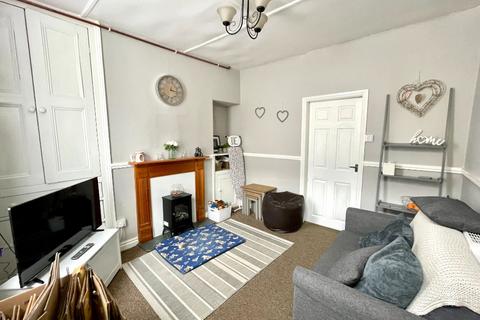 2 bedroom terraced house to rent, Falconer Street, Holgate, York, YO24