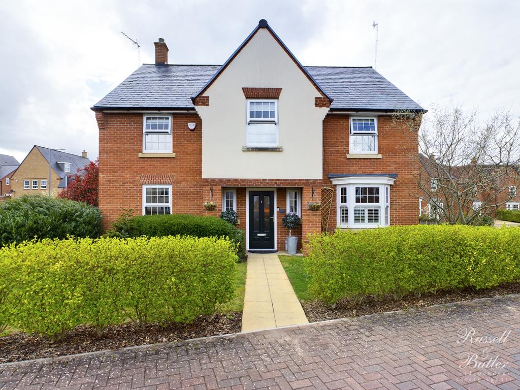 Pillow Way, Buckingham 4 bed detached house £650,000