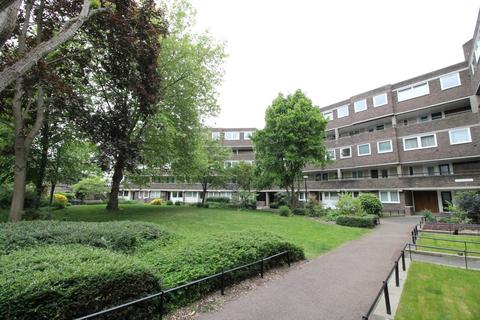 3 bedroom apartment to rent, Otho Court, Brentford Dock