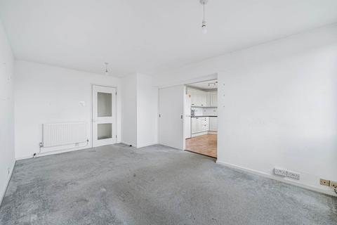3 bedroom apartment to rent, Otho Court, Brentford Dock