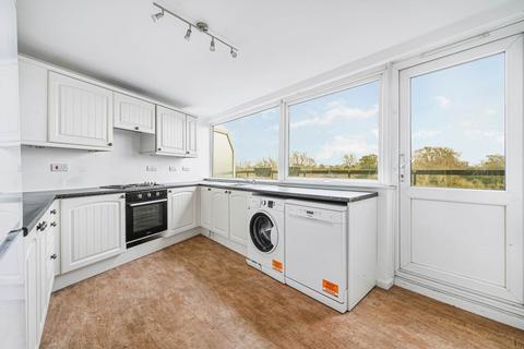 3 bedroom apartment to rent, Otho Court, Brentford Dock