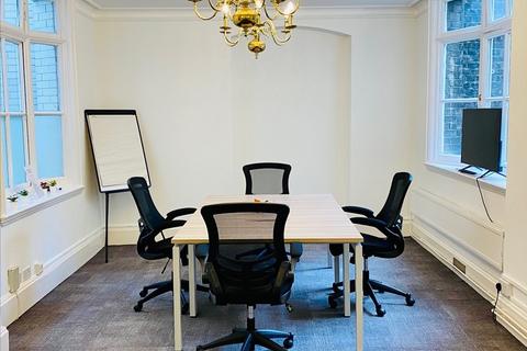 Serviced office to rent, Blackwell House, Guildhall Yard,,