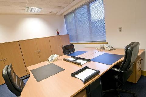 Office to rent, Victoria Street,Victoria Square, Fountain Court