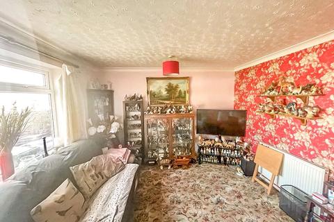 12 Eastfield Road, Keelby, Grimsby, DN41 8JE