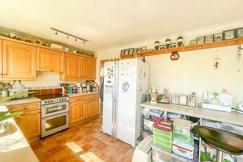 12 Eastfield Road, Keelby, Grimsby, DN41 8JE