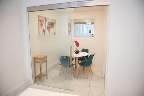 Serviced office to rent, 175 - 177 Borough High Street,Delta House,