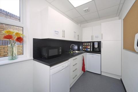 Office to rent, 7 Paynes Park,,