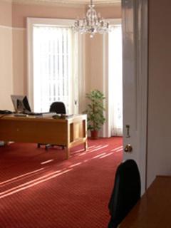 Serviced office to rent - 10-11 Saville Place,,