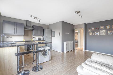 2 bedroom apartment to rent - Chessholme Court,  Sunbury On Thames,  TW16