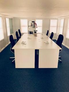 Serviced office to rent - 165 The Broadway,Highland House,