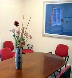 Serviced office to rent - 3 Wellington Park,17 Malone Road,