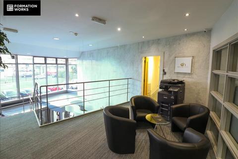 Serviced office to rent, 1 Falcon Road,Adelaide House, Hawthorn Business Park