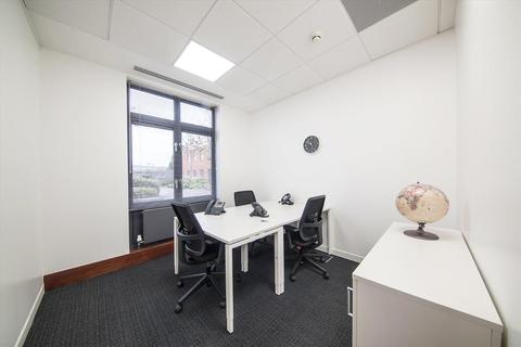 Serviced office to rent - Ground Floor,26 Kings Hill Avenue,