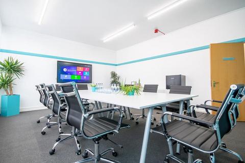 Serviced office to rent - Cheney Manor,Bss House,