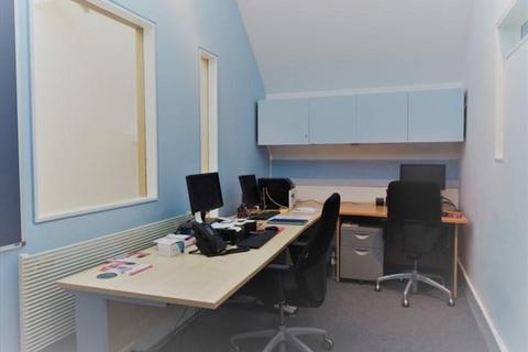 Serviced office to rent - Woking Road,Mission Hall,
