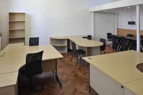 Serviced office to rent - The Lawns,The Lawns Business Centre,
