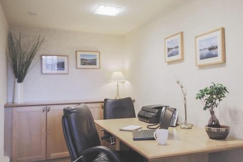 Serviced office to rent, 10 York Place,,
