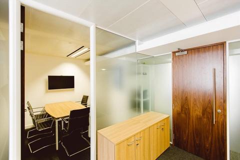 Serviced office to rent, 1 Knightsbridge Green,,