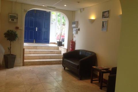 Serviced office to rent, Malthouse Lane,,