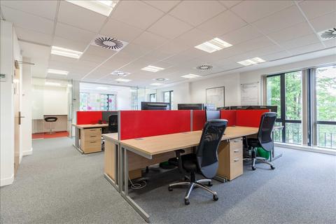 Serviced office to rent - Guildford Road,Fetcham Grove,