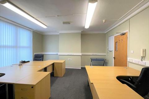 Serviced office to rent, 2/4 Albert Road,Corner House,