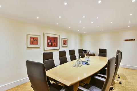 Serviced office to rent, 33 St James's Square,,