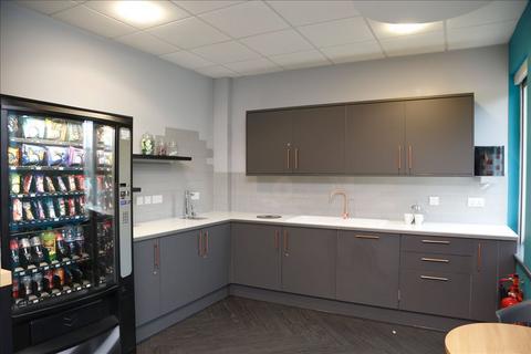 Serviced office to rent, Parkway Court,Oxford Business Park,