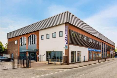 Serviced office to rent - Railway House,Bruton Way,