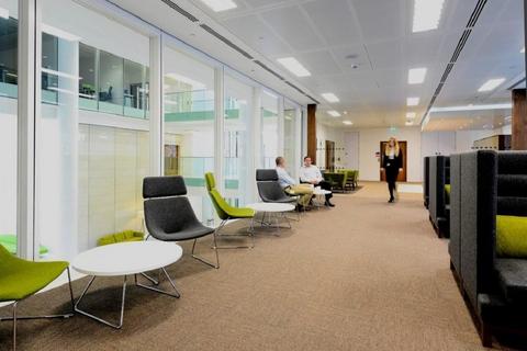 Serviced office to rent - 2 Snow Hill Queensway,,