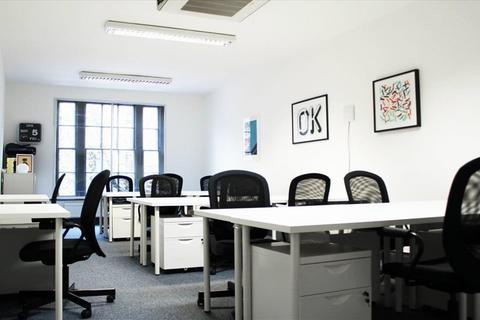 Serviced office to rent, 146 The Strand ,,