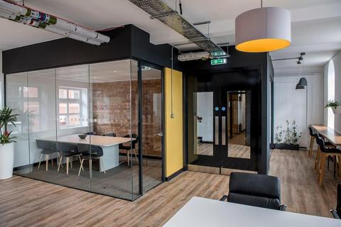 Serviced office to rent - Arundel Street,Cooper Buildings,