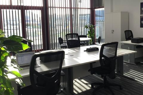 Serviced office to rent - 24-26 Ocean Crescent,,