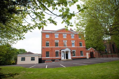 Serviced office to rent - King Charles House,Castle Hill,