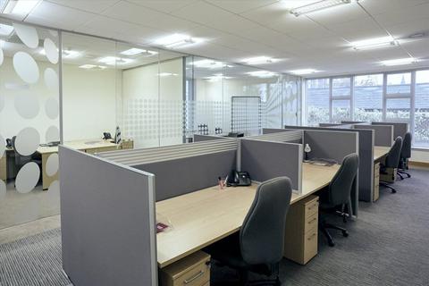 Serviced office to rent - 9 Queens Road,,