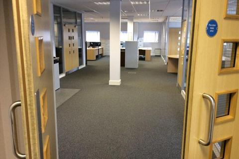 Office to rent - 175 Meadow Lane,,