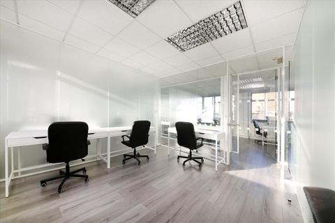 Serviced office to rent - Studio Four,5-11 Westbourne Grove, London