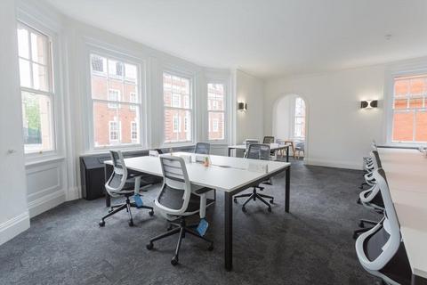 Serviced office to rent, 25 Green Street,,