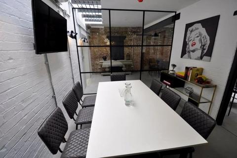 Serviced office to rent, 200 Borough High Street,,